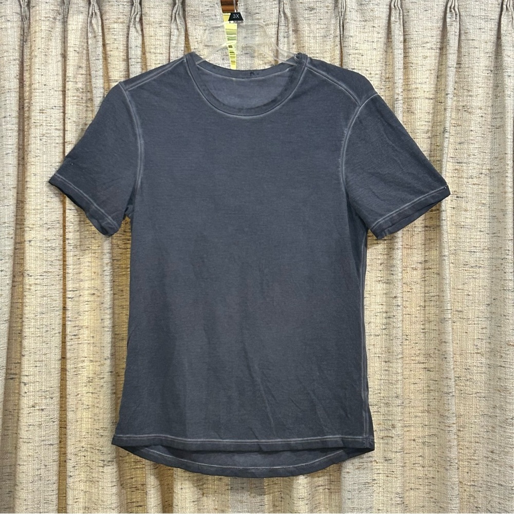 Lululemon 5 Year Basic Tee - Small